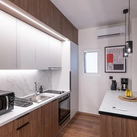 Aristo129 - Stylish Urban Retreat Balcony By Metro *