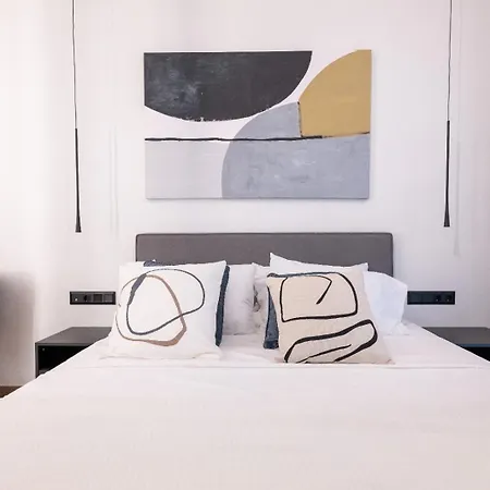 Apartment Aristo129 - Stylish Urban Retreat Balcony By Metro