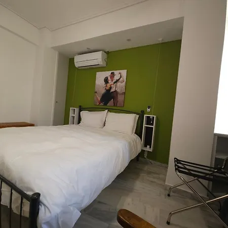 Apartment Sunny On The 2nd Floor In Bohemian Psiri In Athens' Historic Center-in Vivo