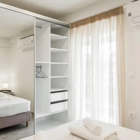 2bdr Riviera Sea View By The Olon Apartment