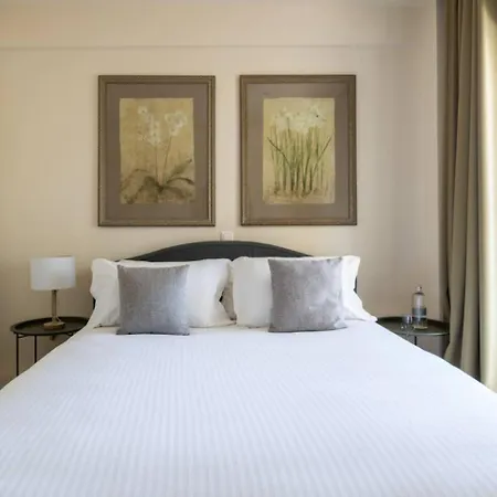 2bd Sunny Close To The Apartment Athens