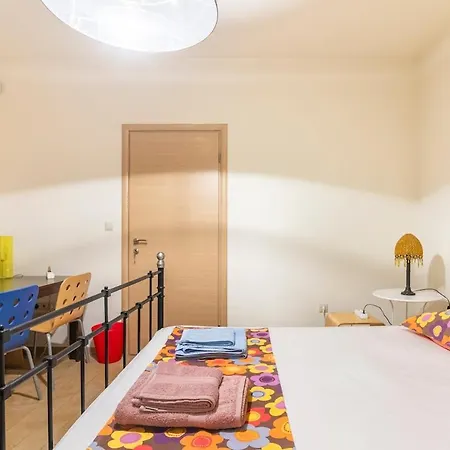 Apartment Pop Art - Experience Local Vibes Athens