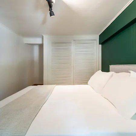 4bd With Outdoor Jacuzzi Garden Apartment
