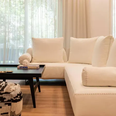 4bd With Outdoor Jacuzzi Garden Apartment Athens