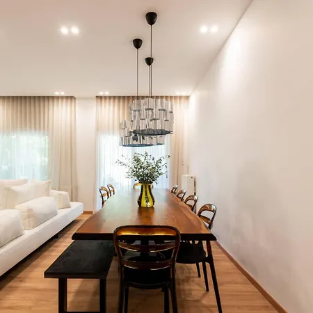 4bd With Outdoor Jacuzzi Garden Apartment *