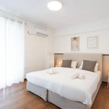 Seaside Elegance Brand New 2bd Luxury Athens