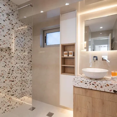 Seaside Elegance Brand New 2bd Luxury