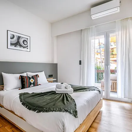 Belmont - 2 Bedroom & Balcony In 아테네