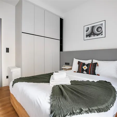아파트 Belmont - 2 Bedroom & Balcony In *