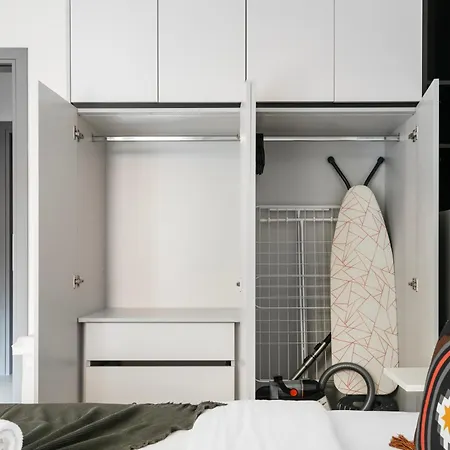 아파트 Belmont - 2 Bedroom & Balcony In 아테네