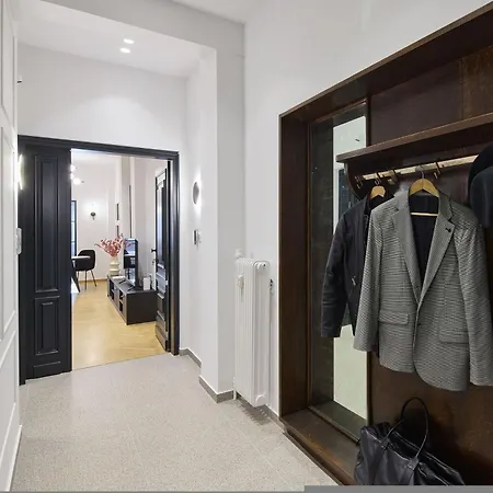 The Athenian Chic Elegant In Kolonaki Athens