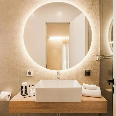 Apartment 2 Level Beachfront Luxury By The Olon Athens
