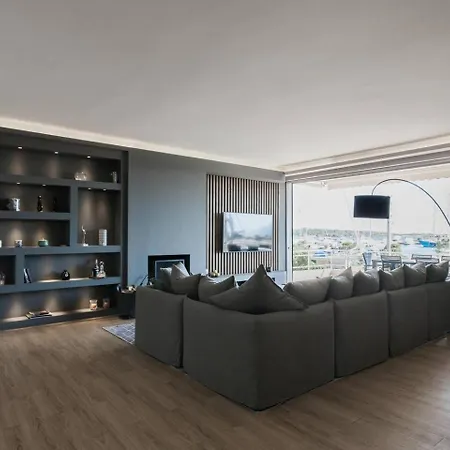Apartment 2 Level Beachfront Luxury By The Olon