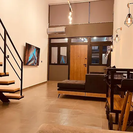 Διαμέρισμα Loft -nomad Friendly # Superhost Hub# *