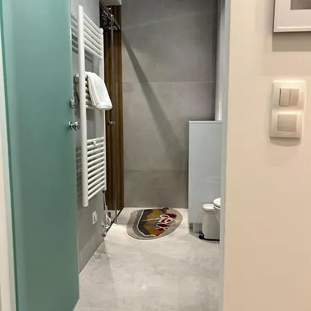 Apartment Stylish & Cozy 1 Bedroom In Lycabetus