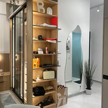 Stylish & Cozy 1 Bedroom In Lycabetus
