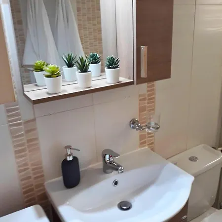 Apartment Cozy For 4 In Kolonaki, Lycabettus Athens