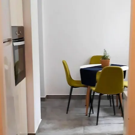 Cozy For 4 In Kolonaki, Lycabettus * Athens