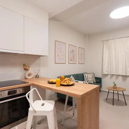 Quiet In The Heart Of Apartment