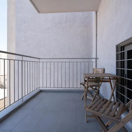 Urban Penthouse With Large Terrace * Athens