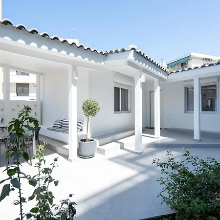 Modern 2bdr On Riviera Villa
