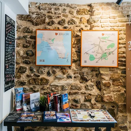 Hostal Hub Atenas