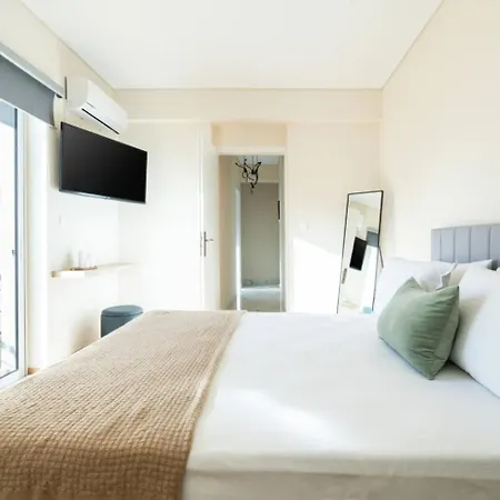 3bd Next To The Ellinikon Athens