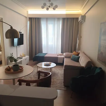 Syntagma Hideaway Luxury Apartment