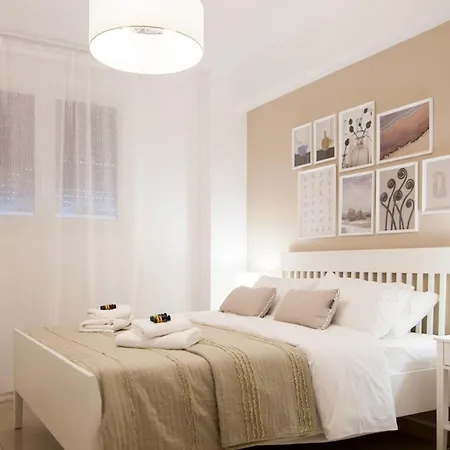 The Acropolis Erenest Apartment *