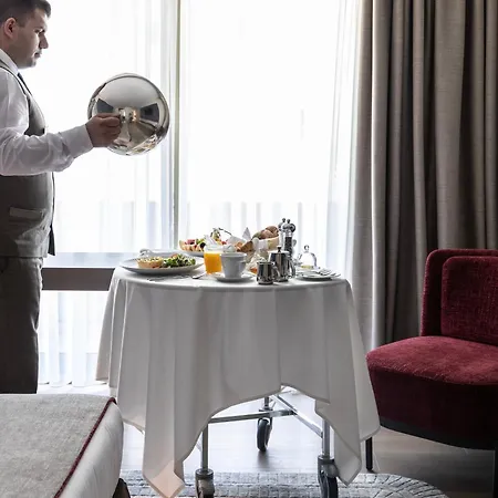 Hotell Njv Plaza