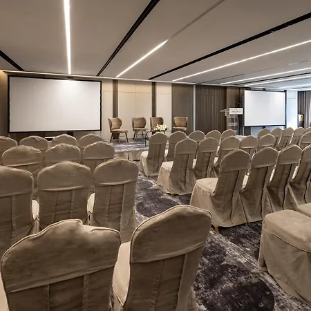 Njv Plaza Hotell 5*