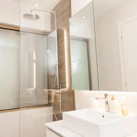 Comfortable 2 Bd Near Sintagma Square