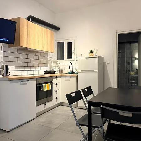 Boutique Two Bedrooms Apartment *