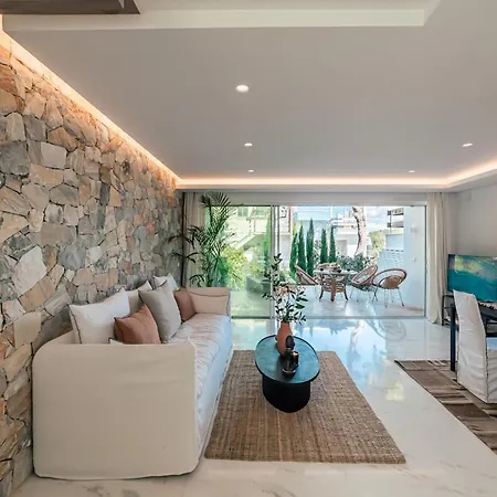 South Blue Paradise House *
