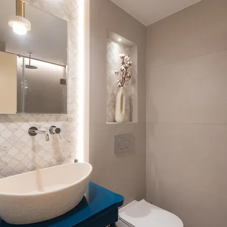 Aelia-smart Flat
