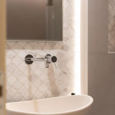 Aelia-smart Flat Apartment