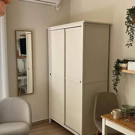 Athenian Boho Nest By 8essentially Apartment