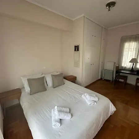 Plaka Flat With View Of Acropolis * Athen