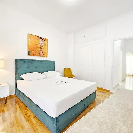 Belvedere Palace Apartment *