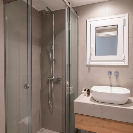 Monastiraki Living Flats By Upstreet