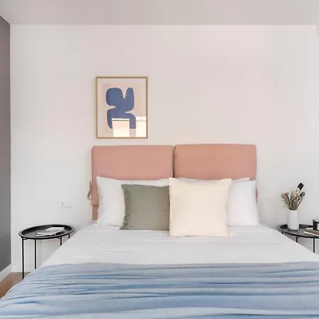 Monastiraki Living Flats By Upstreet