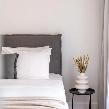 Monastiraki Living Flats By Upstreet *