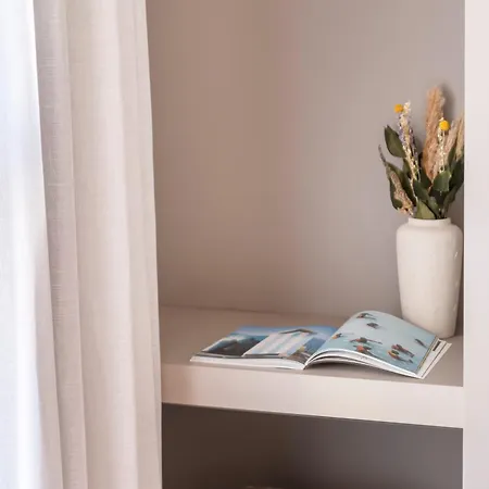 Monastiraki Living Flats By Upstreet *