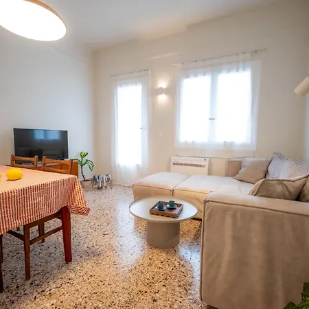 Apartment Aegis Filoppapou - Somon Athens