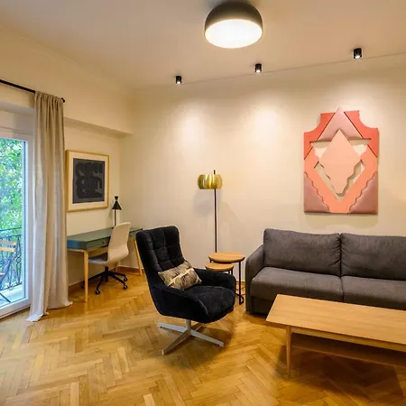 Plaka Premier - Steps From Acropolis Museum And Metro Apartment *