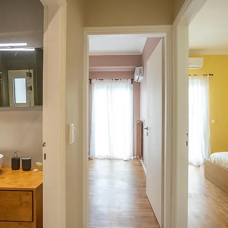 Spacious 2-bedroom Retreat In The Heart Of *