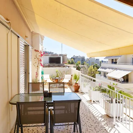 Sunny Penthouse For Balcony Lovers *