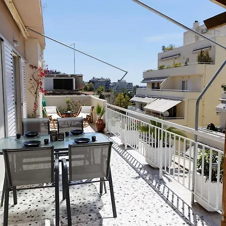 Sunny Penthouse For Balcony Lovers *