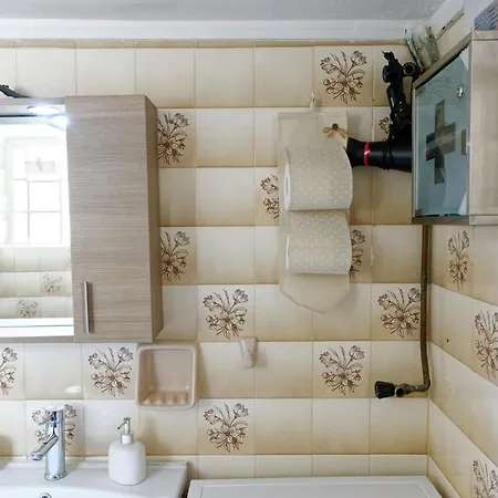 아파트 Sunny Penthouse For Balcony Lovers