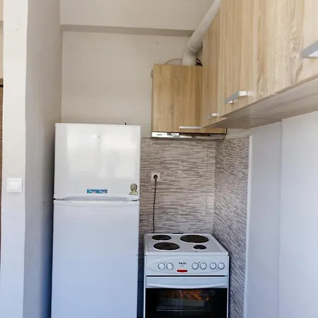 Sunny Penthouse For Balcony Lovers 아테네